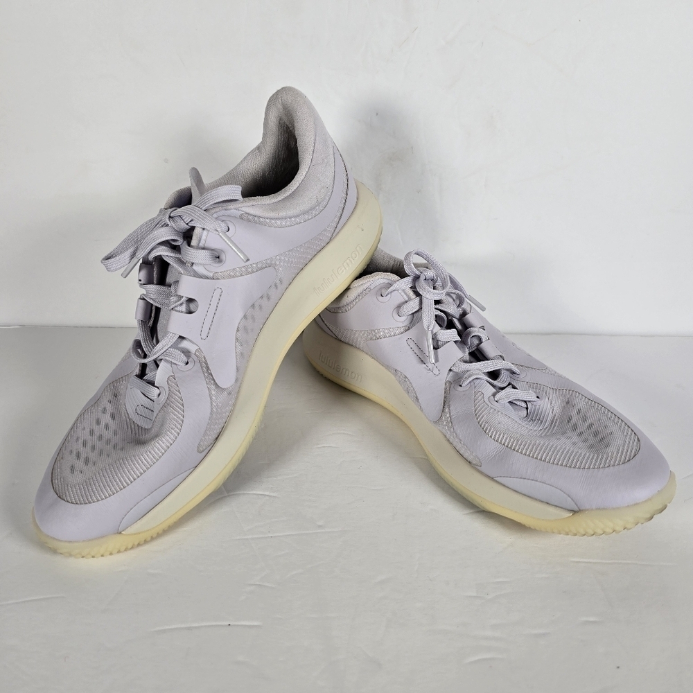 Lululemon Strongfeel Trainers Athletic Shoes Womens Light Lilac Size 10 Workout